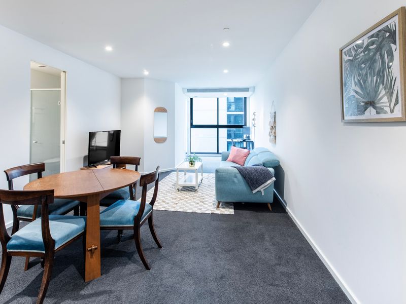 Relax & Recharge – 1-Bedroom Apartment with Pool and Gym