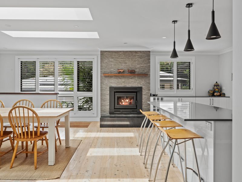 Palm Paradise Near the Beach