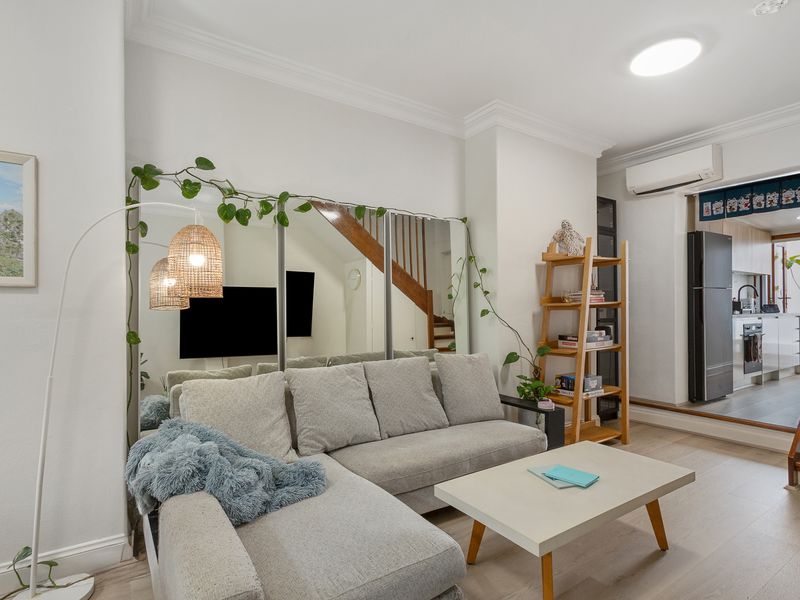Stylish Urban Retreat in the Heart of Pyrmont