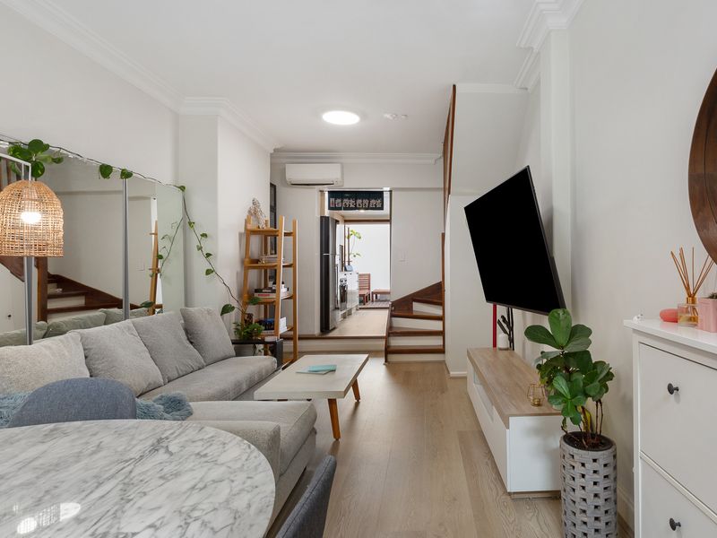 Stylish Urban Retreat in the Heart of Pyrmont