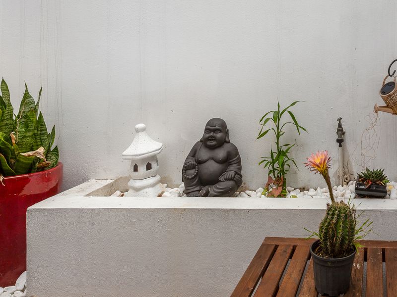 Stylish Urban Retreat in the Heart of Pyrmont