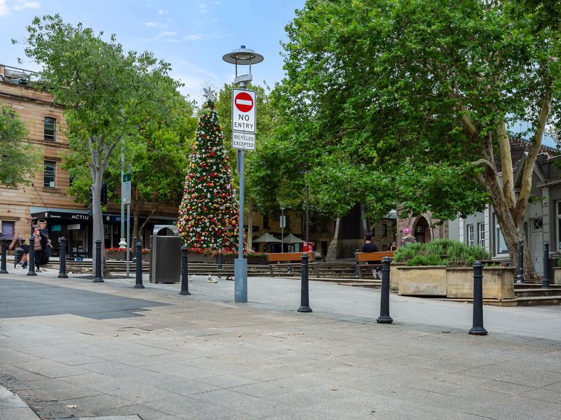 Nature and city vibes perfectly blended around you.