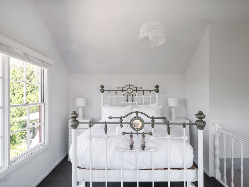 Charming House in Woolwich