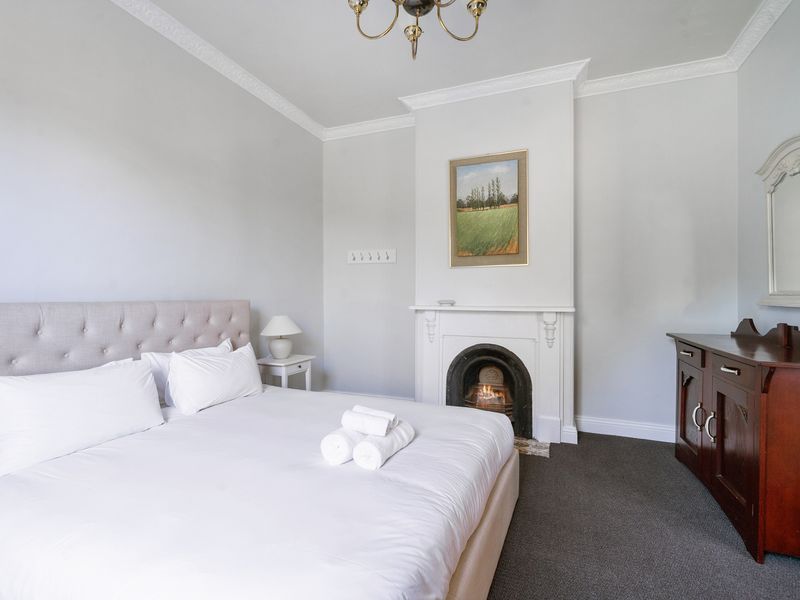 Charming House in Woolwich