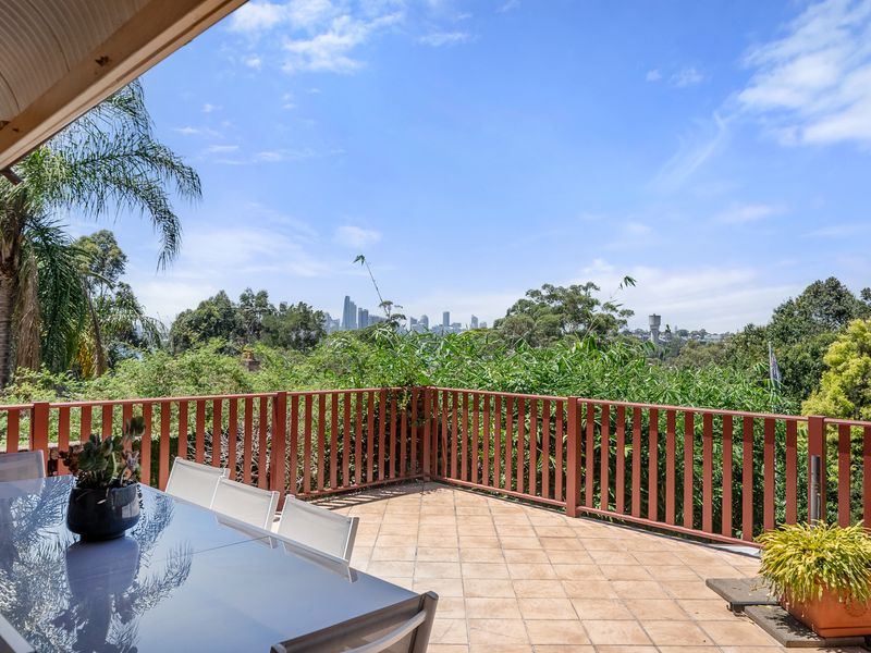 Charming House in Woolwich