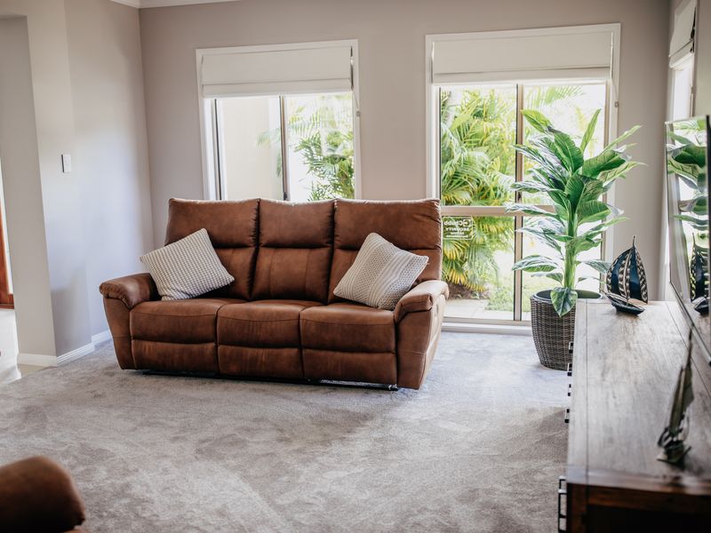 Riverfront Retreat – Family Getaway 4BR, Pool!