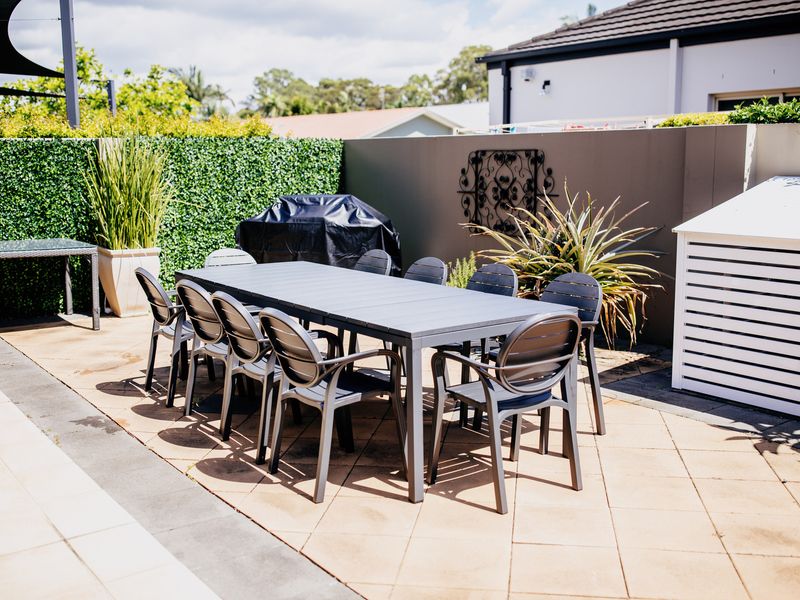 Riverfront Retreat – Family Getaway 4BR, Pool!