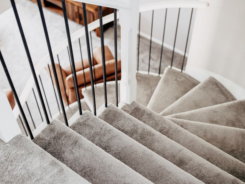 Riverfront Retreat – Family Getaway 4BR, Pool!