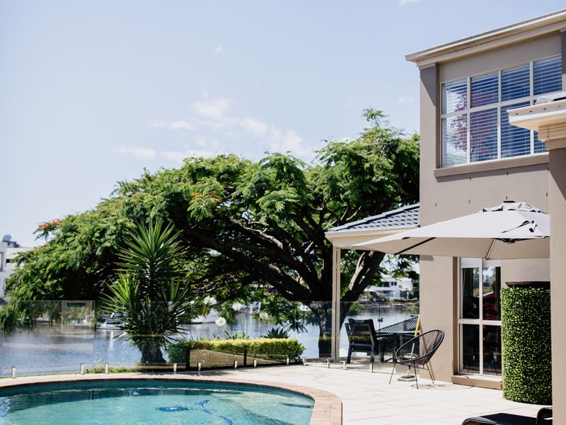 Riverfront Retreat – Family Getaway 4BR, Pool!