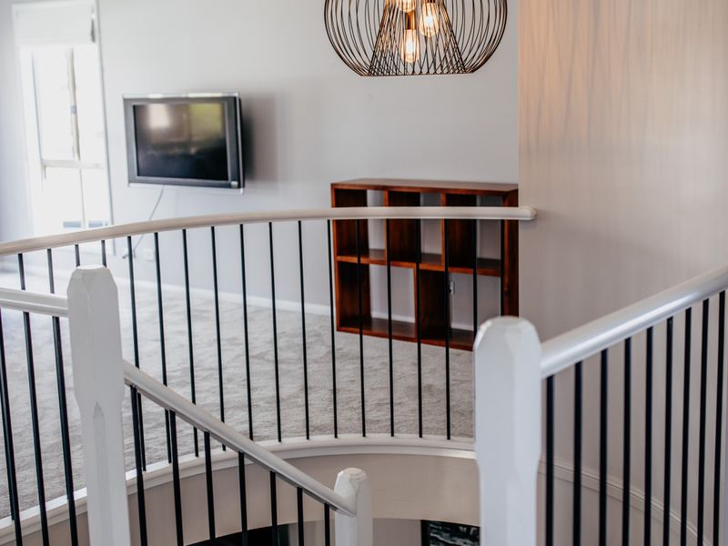 Riverfront Retreat – Family Getaway 4BR, Pool!