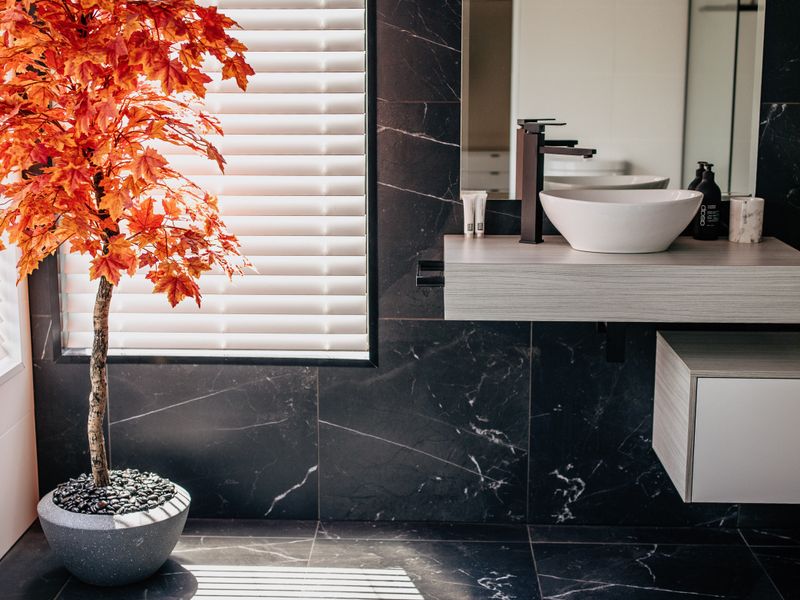 Riverfront Retreat – Family Getaway 4BR, Pool!