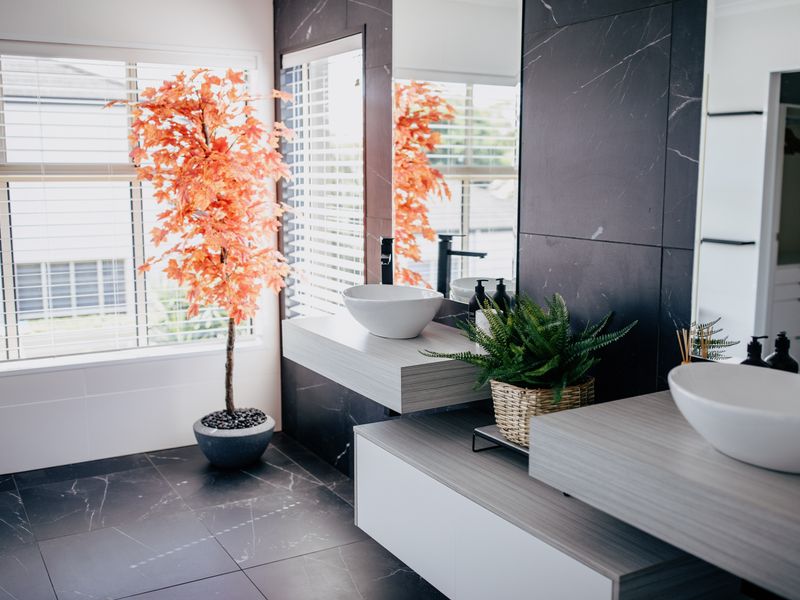 Riverfront Retreat – Family Getaway 4BR, Pool!