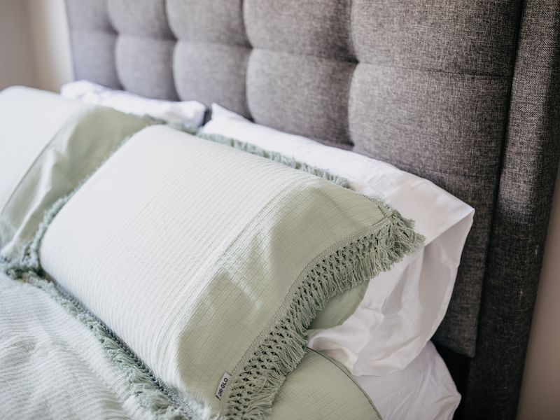 Riverfront Retreat – Family Getaway 4BR, Pool!