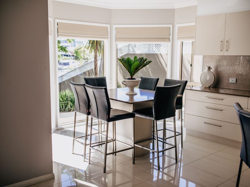 Riverfront Retreat – Family Getaway 4BR, Pool!