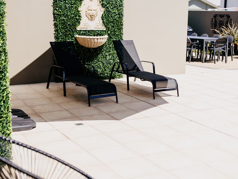 Riverfront Retreat – Family Getaway 4BR, Pool!