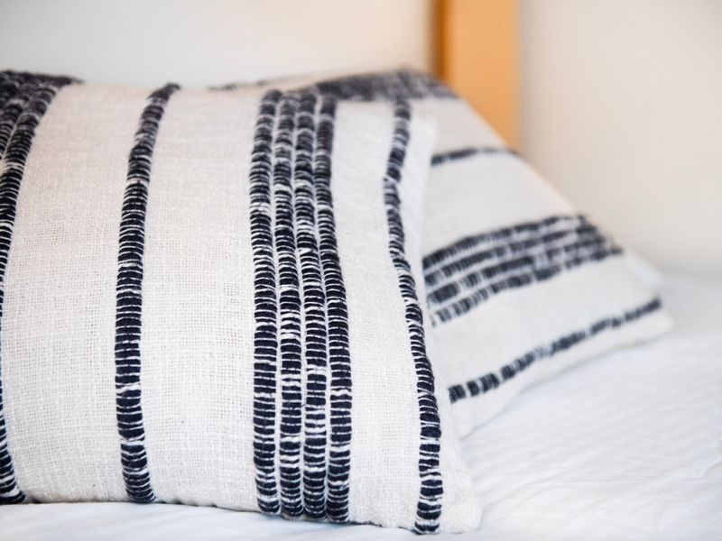 Ace Your Stay – Pool, Gym & Tennis in One Place!