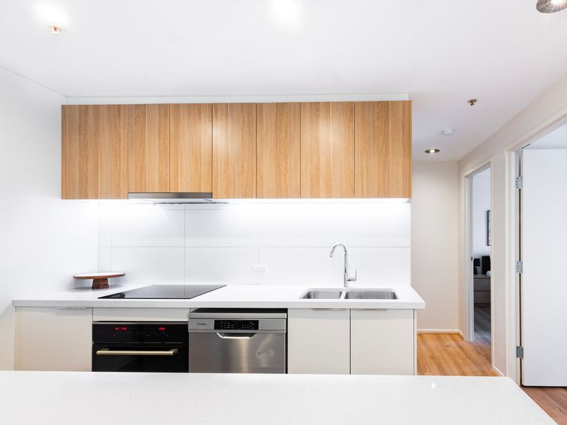 Well-equipped kitchen