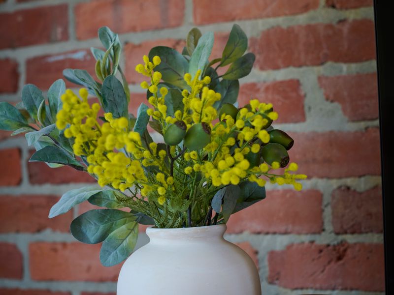 West Melbourne Gem: 4 Bedrooms w Car Park