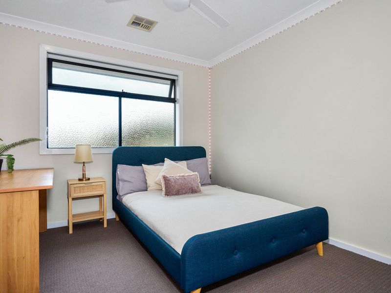 Fresh linens and towels are provided