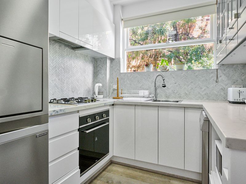 Charming St Kilda East 1-Bedroom