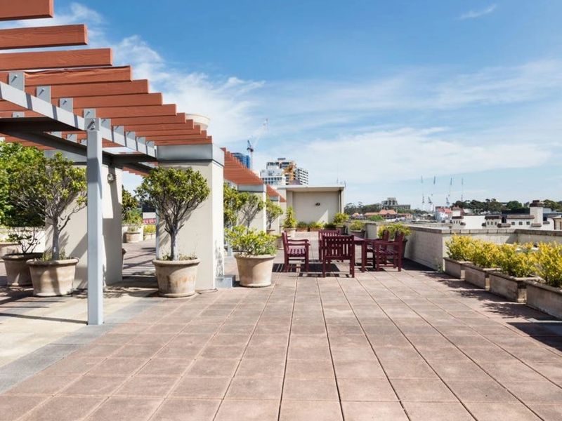 Communal Terrace 