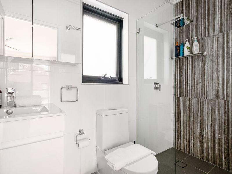 Master En-Suite