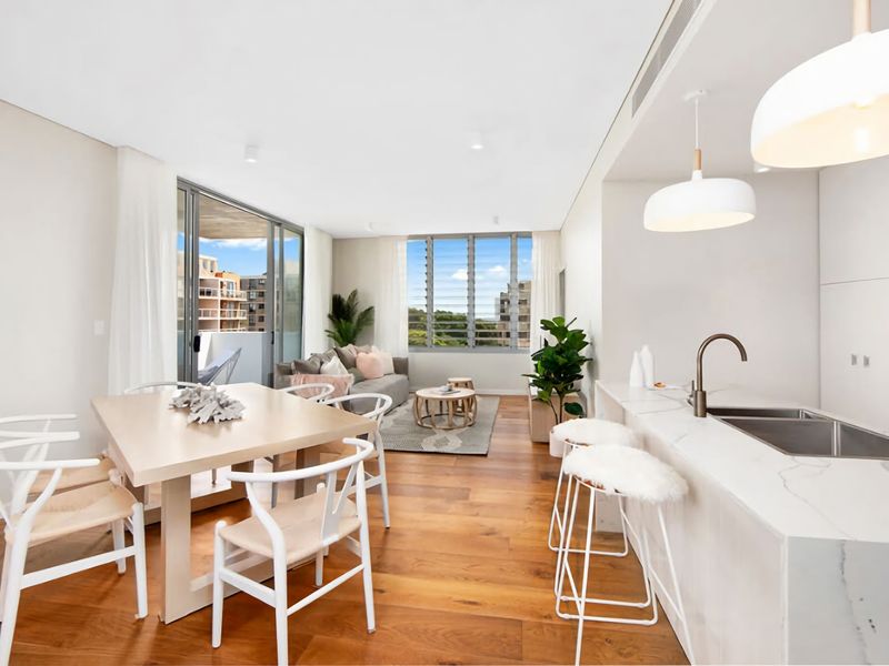 Luxurious Bondi Beach Apt Stunning Balcony Views