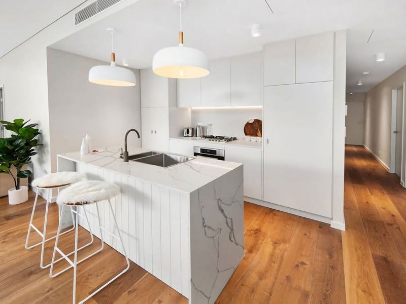 Luxurious Bondi Beach Apt Stunning Balcony Views