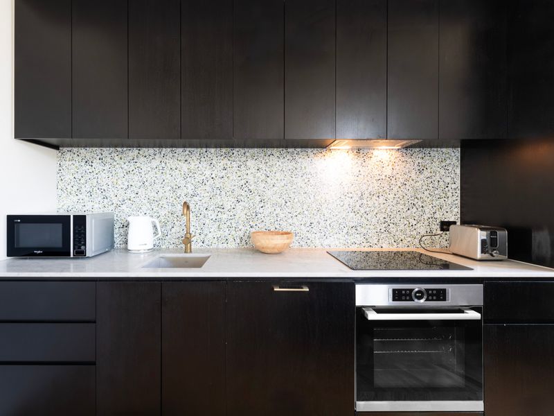 Fully-equipped kitchen