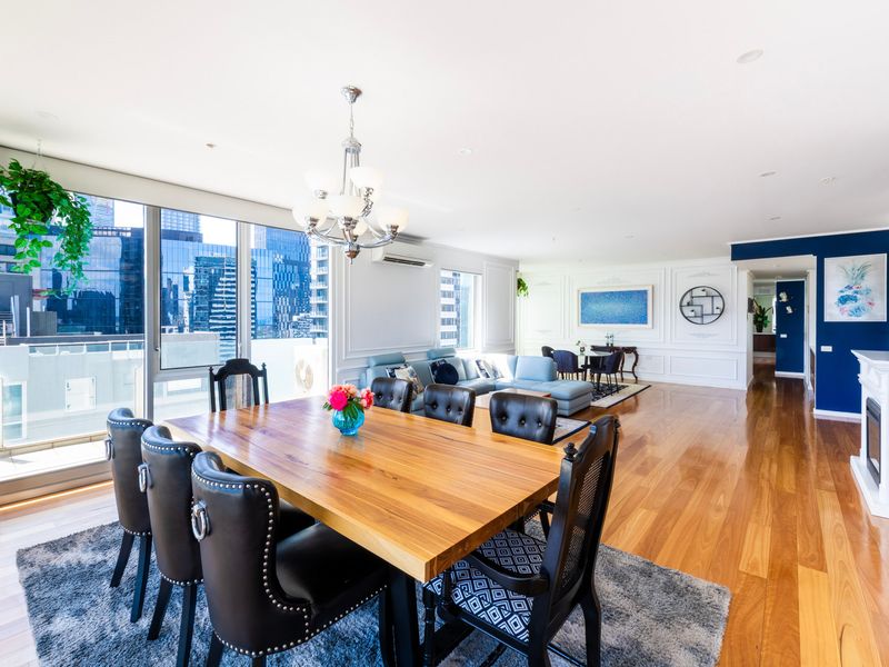 Large and comfortable dining area