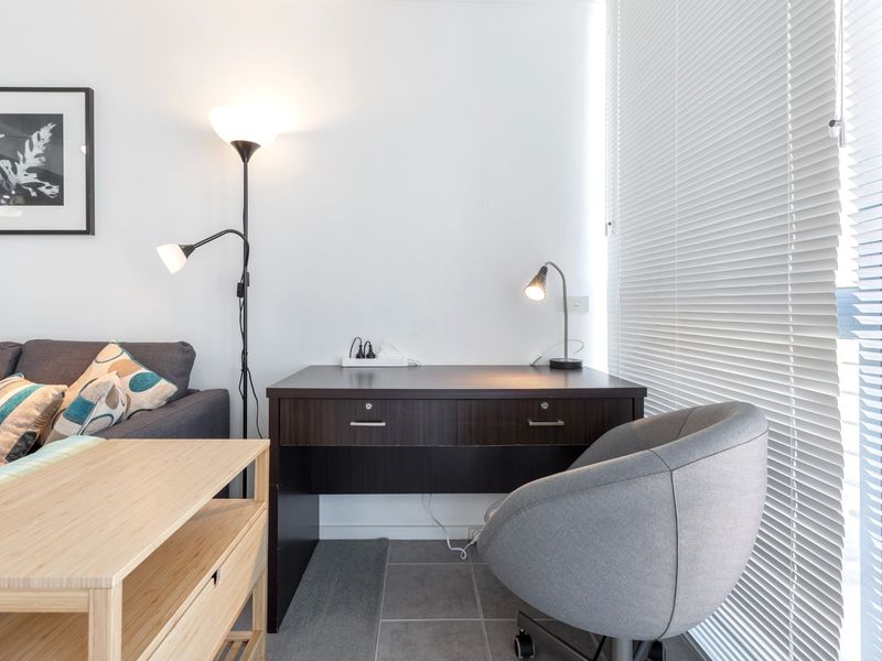 Tranquil 2-Bed Apartment with Pool and Gym Access