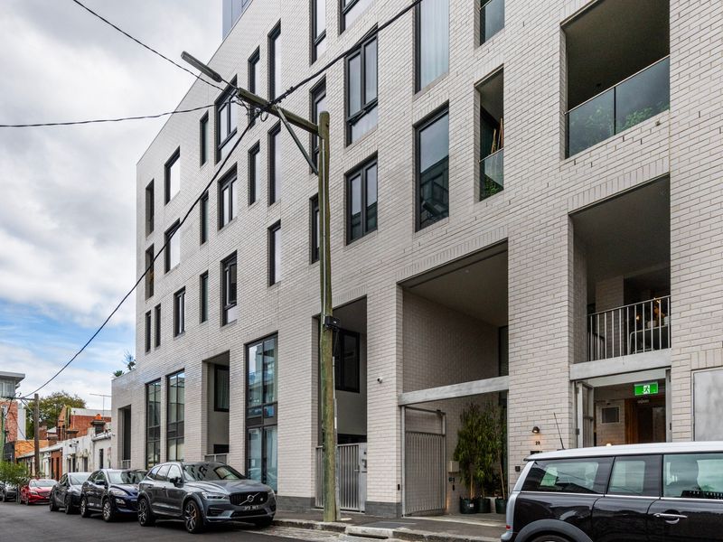 Hemingway Collingwood – Luxe Apartment with parking