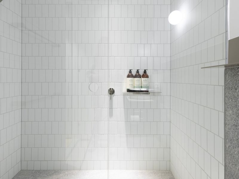 Hemingway Collingwood – Luxe Apartment with parking