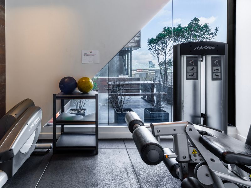 Trendy 2BR with Pool, Gym & Carpark in Prime Spot