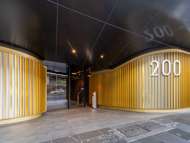 Trendy 2BR with Pool, Gym & Carpark in Prime Spot