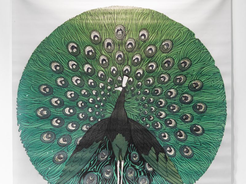 Trendy 2BR with Pool, Gym & Carpark in Prime Spot