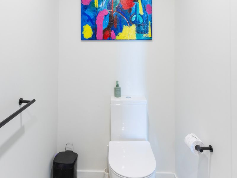 City Views | Unique Carlton Stay