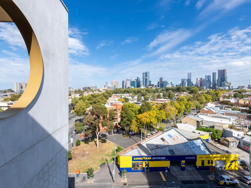City Views | Unique Carlton Stay