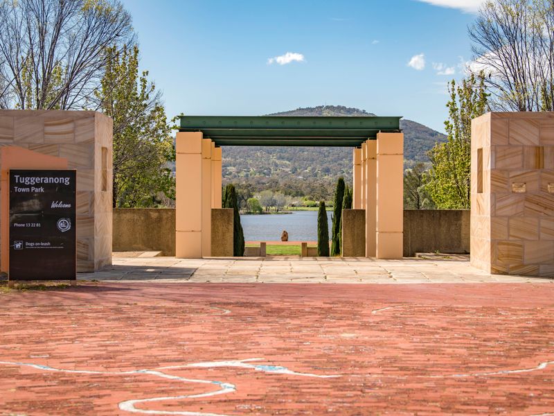 Stylish Stay Near Lake Tuggeranong