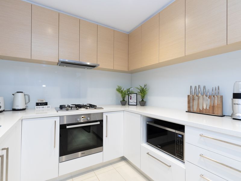 The Pearl Retreat | Elegant w Parking & Pool