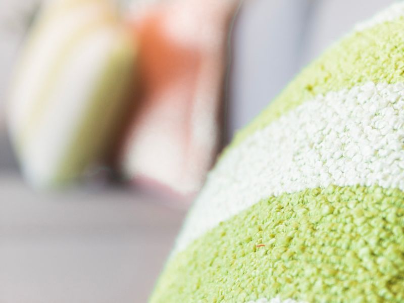 Stunning River Views – Cozy Apartment w Parking