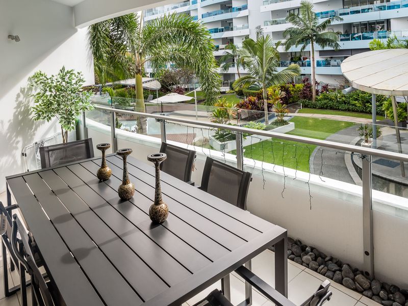 Riverside at WaterEdge West End