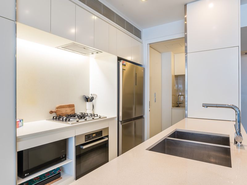 Riverside at WaterEdge West End