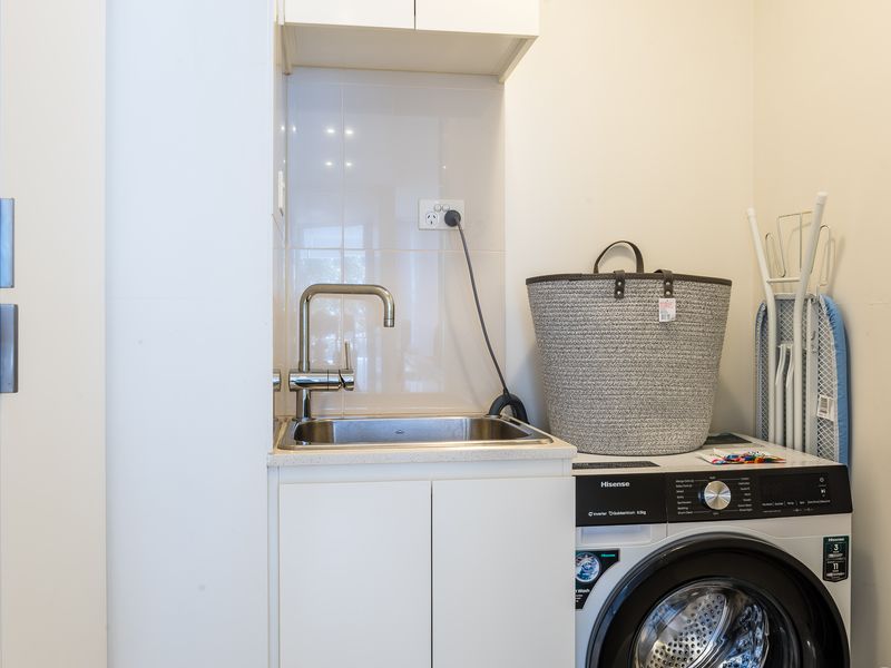 Riverside at WaterEdge West End