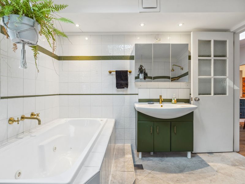 The Greenhouse – Cozy Blue Mountains Retreat