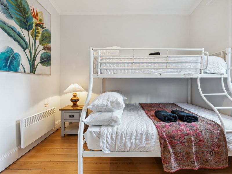 The Greenhouse – Cozy Blue Mountains Retreat