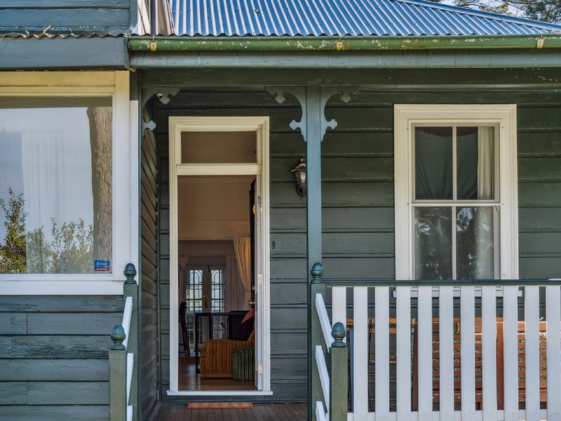 The Greenhouse – Cozy Blue Mountains Retreat