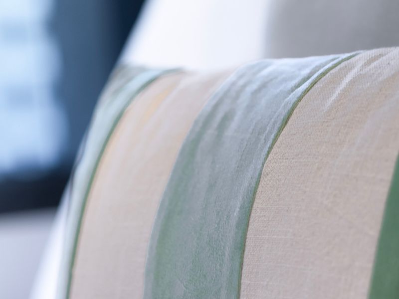 Chic 1BR City Escape W Pool & Gym