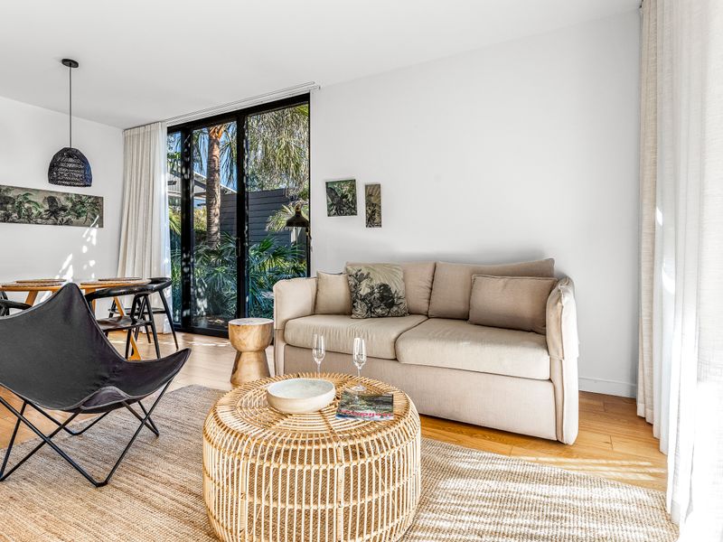 Sophisticated Chill Zone 