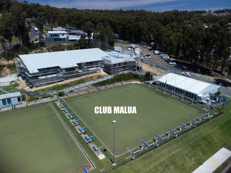 Ocean Views Walk to Malua Beach EV & Pet Friendly